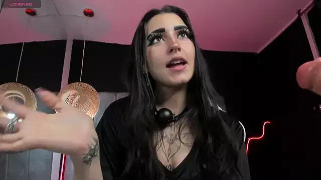 Check-out the world of girls and talk with our steaming hot slutz, bringing your desired characters to life with authentic apparel and cam streams.