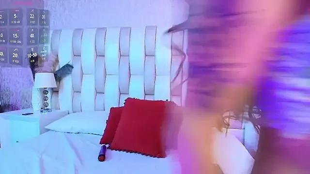 Venus_hall from StripChat is Freechat