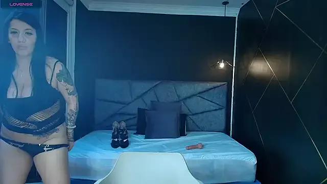 VictoriaQueenx from StripChat is Freechat