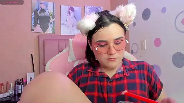 Check-out the world of girls and talk with our steaming hot slutz, bringing your desired characters to life with authentic apparel and cam streams.