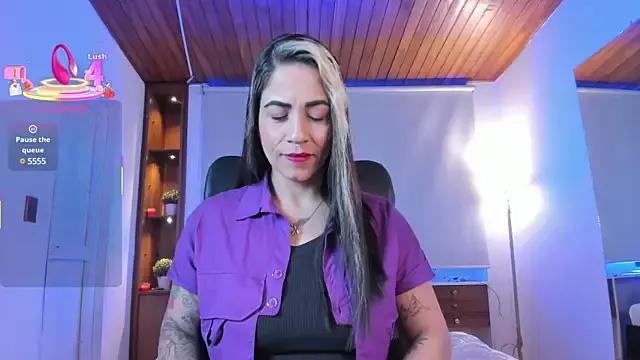 Check-out the world of girls and talk with our steaming hot slutz, bringing your desired characters to life with authentic apparel and cam streams.