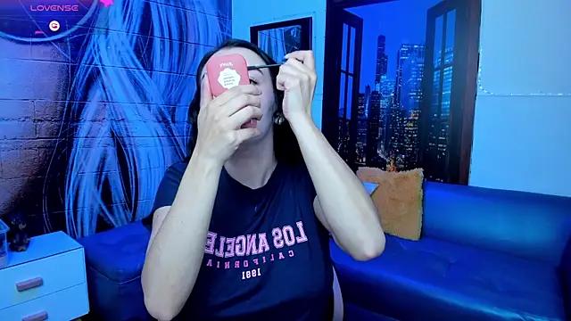 Check-out the world of girls and talk with our steaming hot slutz, bringing your desired characters to life with authentic apparel and cam streams.