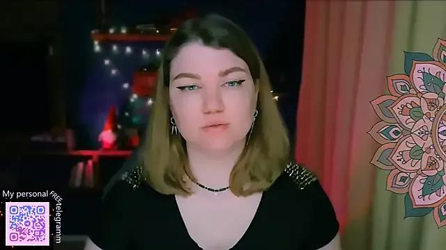 VioletteWay from StripChat is Freechat