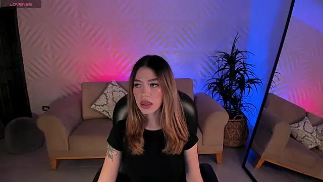 Check-out the world of girls and talk with our steaming hot slutz, bringing your desired characters to life with authentic apparel and cam streams.