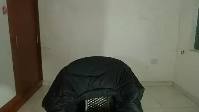 Vivian_milf_paint from StripChat is Freechat