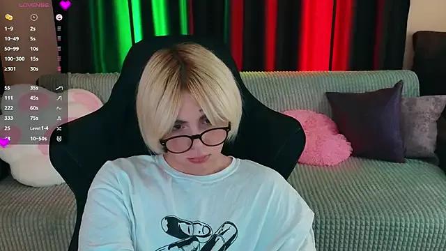 white__punk from StripChat is Freechat