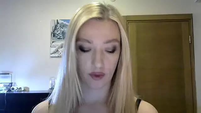 Check-out the world of girls and talk with our steaming hot slutz, bringing your desired characters to life with authentic apparel and cam streams.
