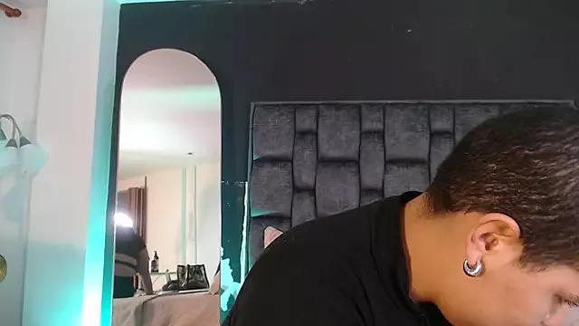 Check-out the world of girls and talk with our steaming hot slutz, bringing your desired characters to life with authentic apparel and cam streams.
