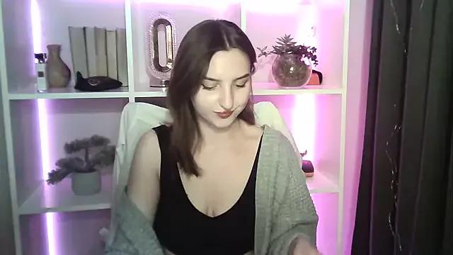 X_Alisa from StripChat is Freechat