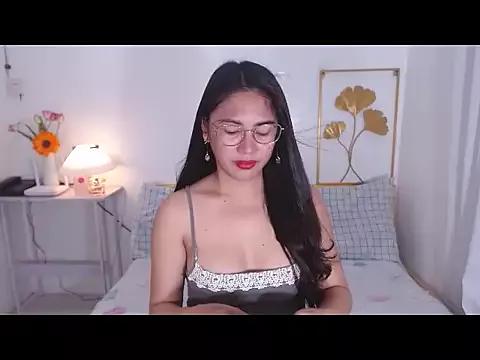 Check-out the world of girls and talk with our steaming hot slutz, bringing your desired characters to life with authentic apparel and cam streams.