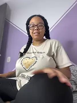 XMara from StripChat is Freechat