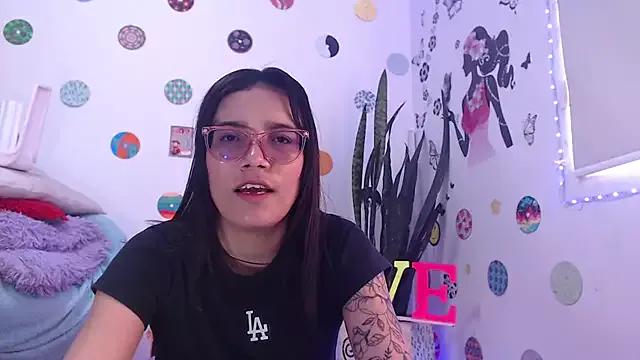 Check-out the world of girls and talk with our steaming hot slutz, bringing your desired characters to life with authentic apparel and cam streams.