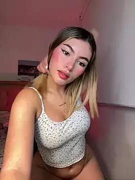Photos of Your_Honeey from StripChat is Freechat