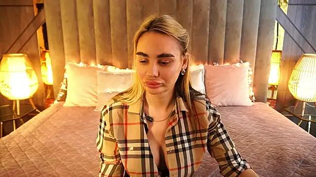 Check-out the world of girls and talk with our steaming hot slutz, bringing your desired characters to life with authentic apparel and cam streams.