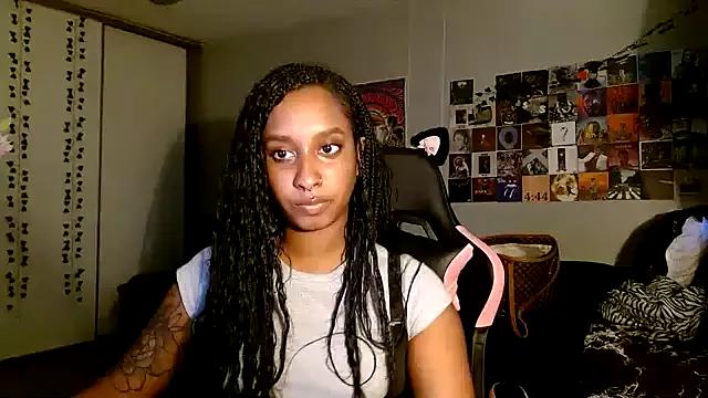 Check-out the world of girls and talk with our steaming hot slutz, bringing your desired characters to life with authentic apparel and cam streams.