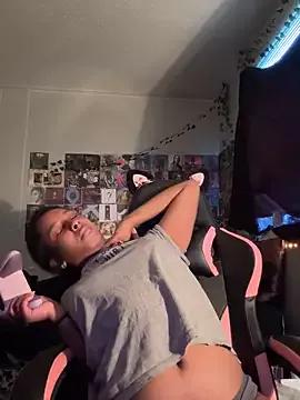 Check-out the world of girls and talk with our steaming hot slutz, bringing your desired characters to life with authentic apparel and cam streams.