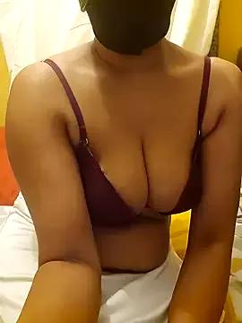 Activate your fixations: Get nasty and entertain these sweet fetish cam hosts, who will reward you with silly apparel and toys.