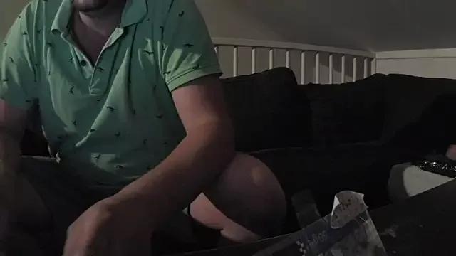 YourLoveBoyKevin from StripChat is Freechat