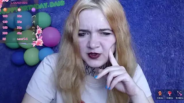 Check-out the world of girls and talk with our steaming hot slutz, bringing your desired characters to life with authentic apparel and cam streams.