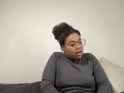 Photos of zahrabliss from StripChat is Freechat