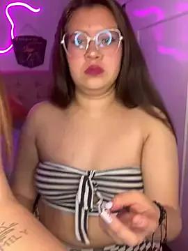 Zoee_pink from StripChat is Freechat