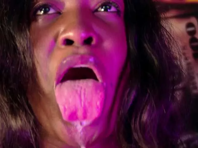 aidaadams on BongaCams 