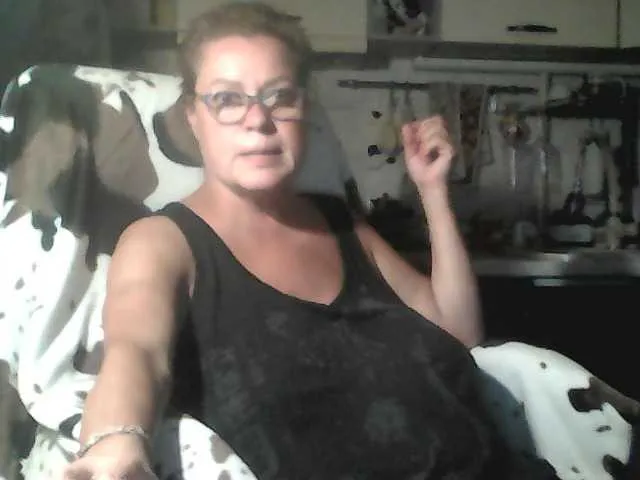 AlyaBest777 on BongaCams 