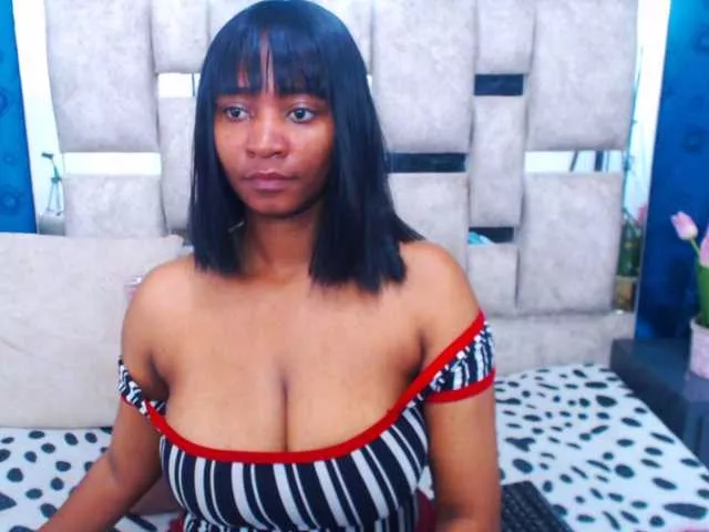 AmbarSmit on BongaCams 