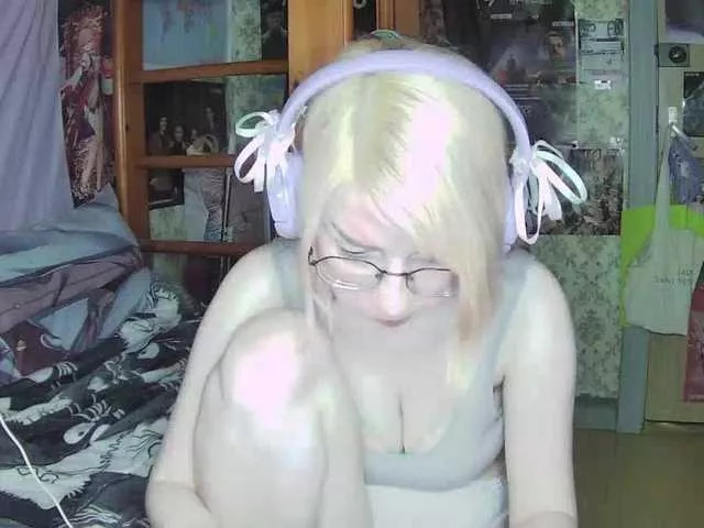 anadewitt on BongaCams 