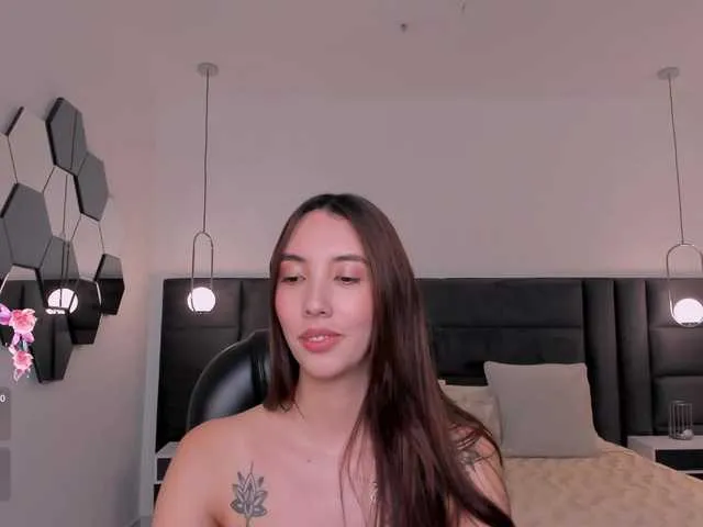 AnaisNin1 on BongaCams 