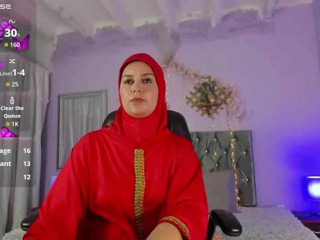 BadraSaadi — I love being dominated, I love being submissive and having my pussy vibrate, that's delicious