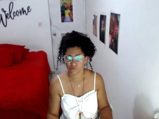 Bellacrespa on BongaCams 