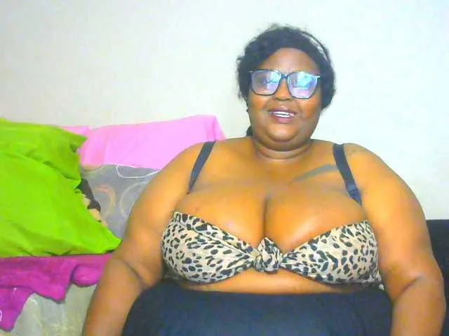 BellyGoddess on BongaCams 