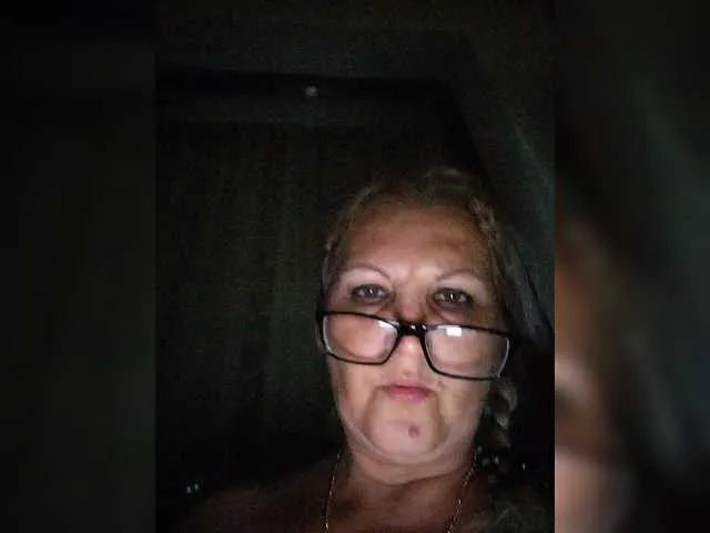 DivineBlond on BongaCams 