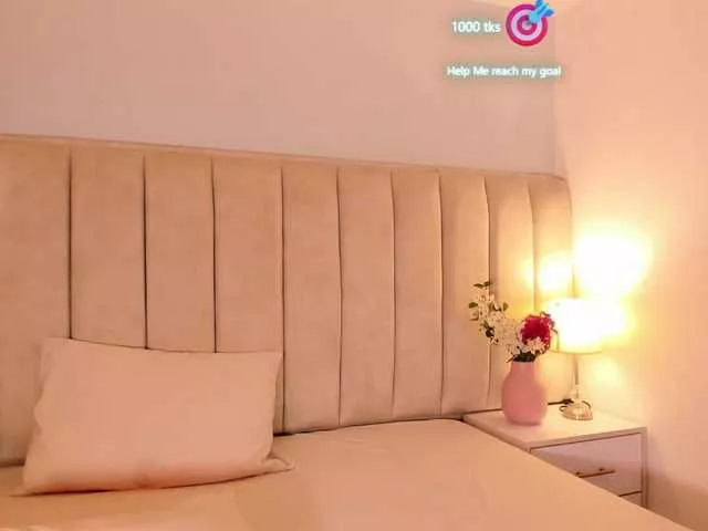 EllaThorne on BongaCams 