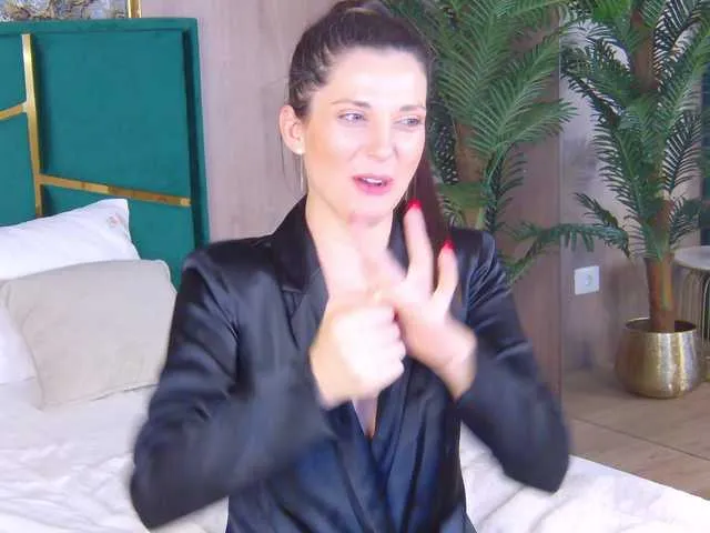 EllyLynn on BongaCams 