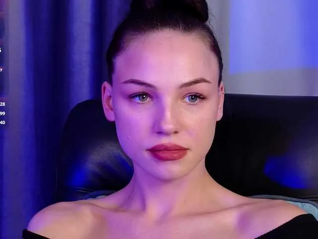 EmilyLuxxxury — Ohhh i love when you take me with care and power, love to be on my knees and long view in camera, so we can feels each others lust