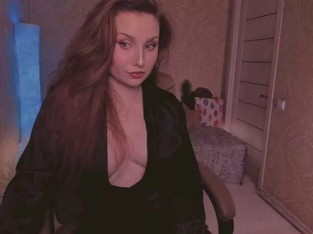 Esmeerrr on BongaCams 