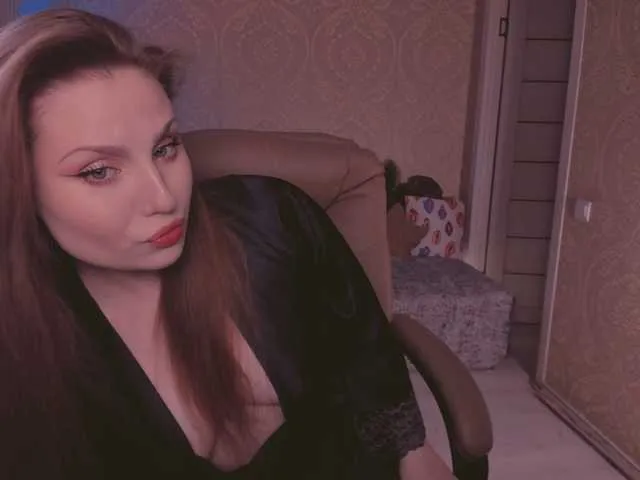 Esmeerrr on BongaCams 