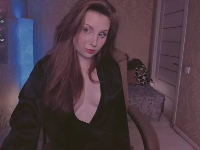 Esmeerrr on BongaCams 
