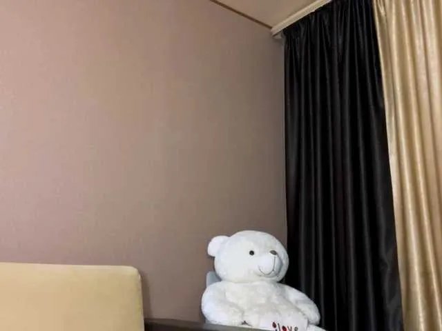 EugeniaMelford on BongaCams 