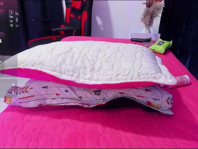 Offline francheskapower on BongaCams