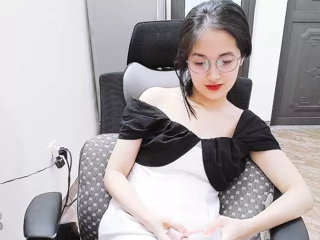 Hana099 on BongaCams 