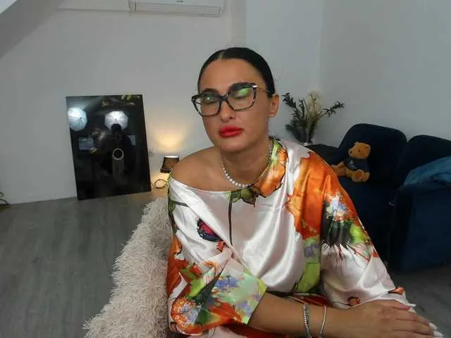 HelenSinn on BongaCams