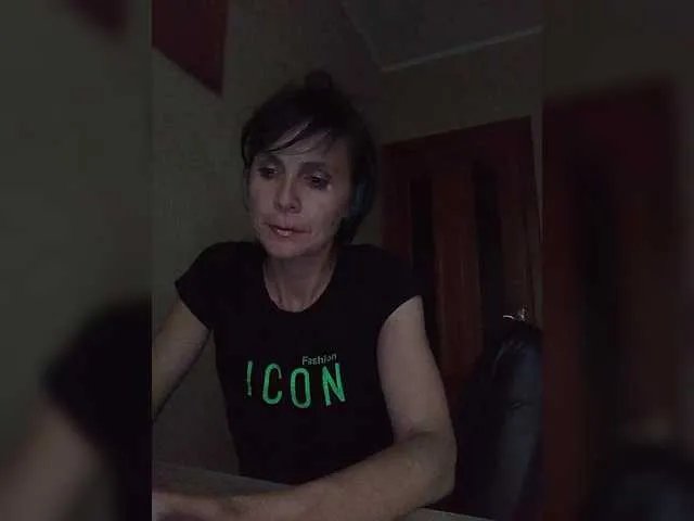 Hellenalonenochka on BongaCams 