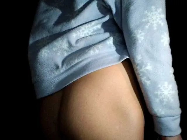 Honeykrisspussy on BongaCams