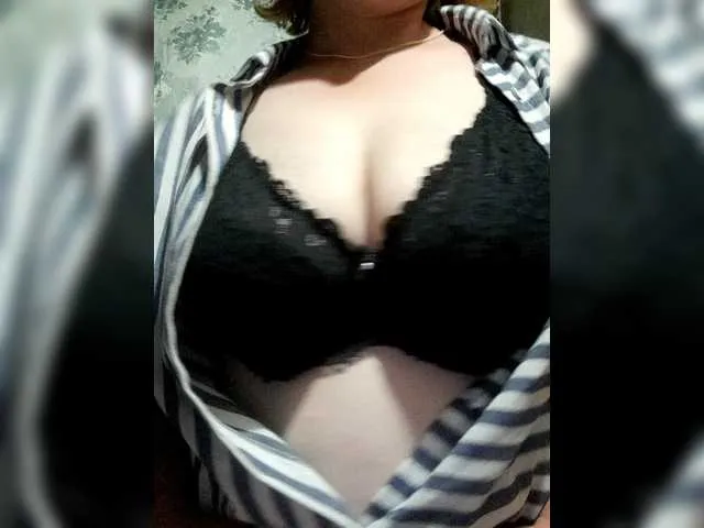 Iriska2025 on BongaCams 