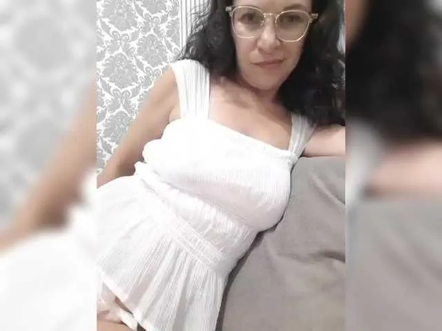 IriskaMai on BongaCams 
