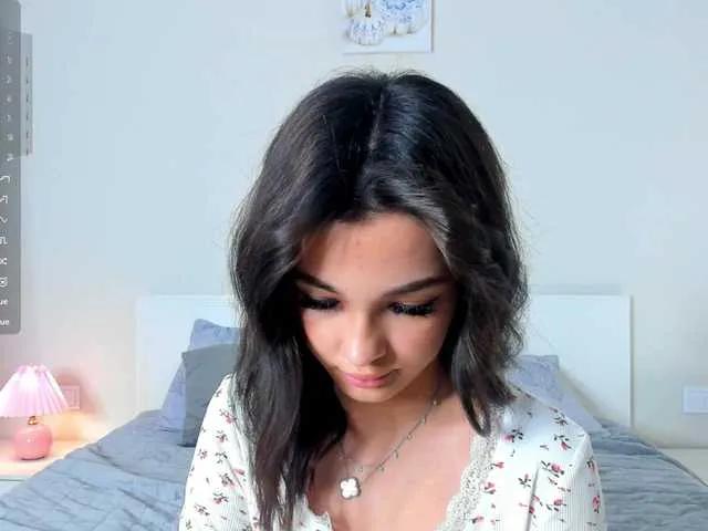 Offline Jessie0meow on BongaCams