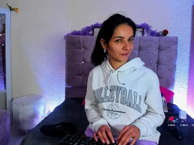 karol-rose — I am a naughty girl , i like that the men make me so horny,lick my pussy touch my body and let me say how can fuck me